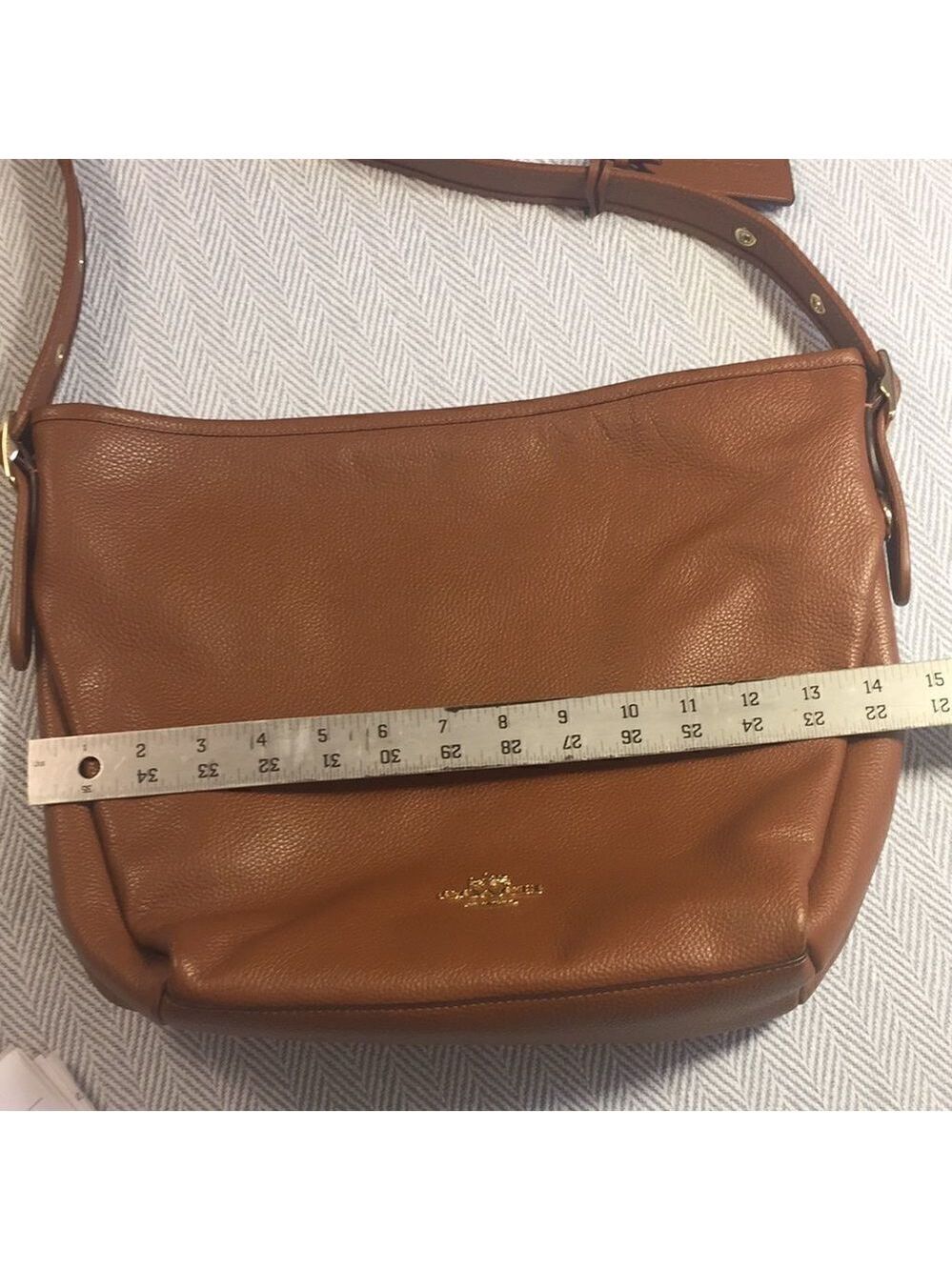 Coach Classic Shoulder BAG with Dust Bag, Brown Pebbled leather Adjustable strap - Picture 9 of 16
